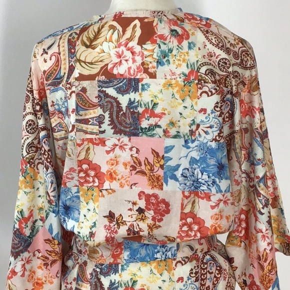 Goodnight Macaroon Brianna Boho Floral Patchwork Fringe Kimono NWT - Picture 6 of 11